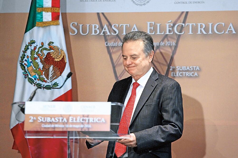 El titular de la Sener, Pedro Joaquín Coldwell, destacó que en la segunda subasta CFE va a comprar energía y potencia (LUCÍA GODÍNEZ. EL UNIVERSAL)