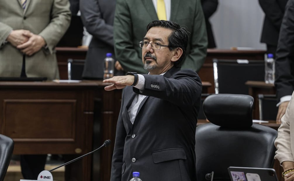 Arturo Manuel Chávez López, Blanca Yassahara Cruz García y Frida Denisse Gómez Puga rindieron protesta como consejeros electorales en el Instituto Nacional Electoral (INE). Foto: Gabriel Pano / EL UNIVERSAL