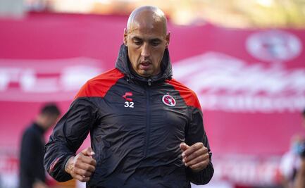 ¿Por qué nadie aclara la salida de Nahuelpan de Xolos?