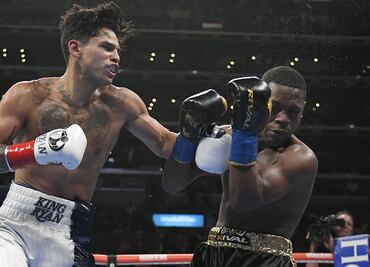 VIDEO. Así fueron los brutales golpes de Ryan García a Javier Fortuna que lo mandaron a la lona