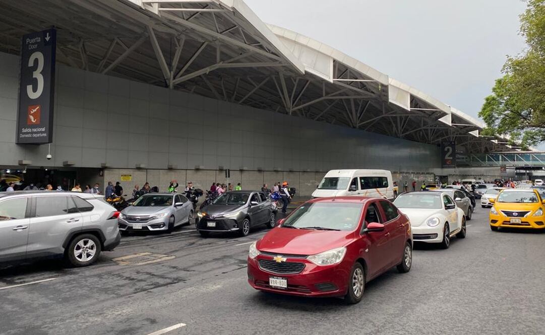 Los accesos viales en las terminales 1 y 2 ya fueron liberados. Foto: Valente Rosas / EL UNIVERSAL 