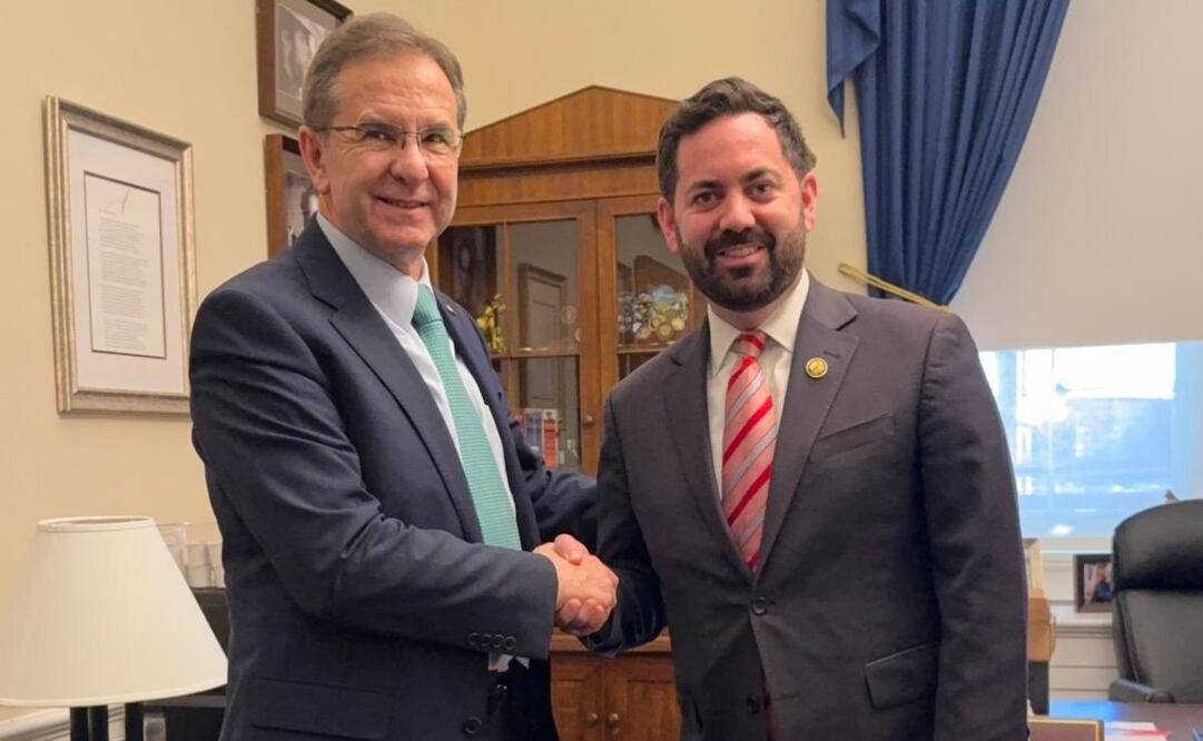 Esteban Moctezuma sostuvo un encuentro con el congresista republicano Mike Lawler. Foto: Especial