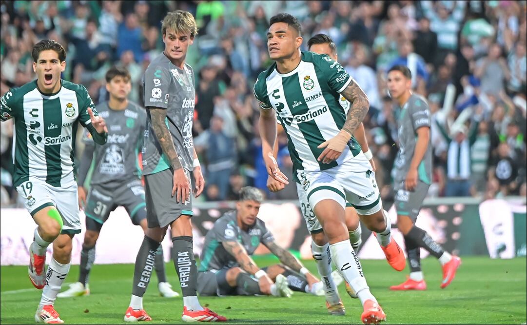 Santos sorprendió y venció al León de James Rodríguez, por lo que le quitó su impresionante racha / FOTO: Imago7