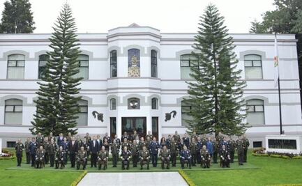 Titulares de Sedena y Semar encabeza graduación de alumnos de maestría en Seguridad Nacional 