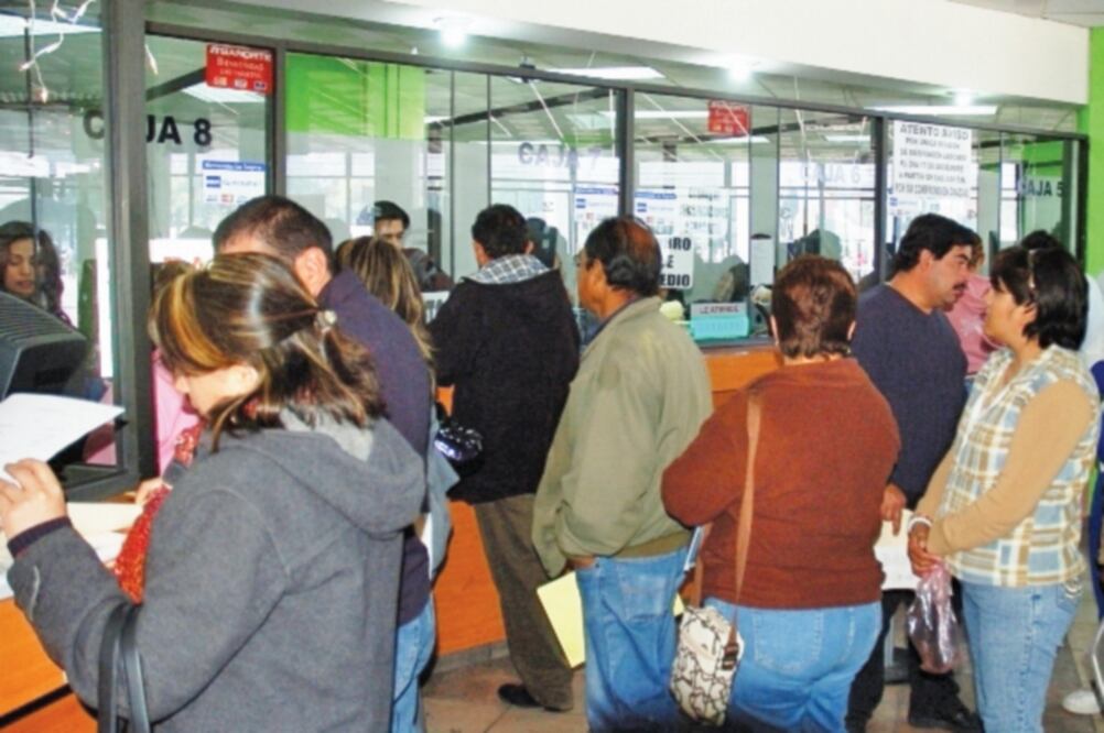 La captación de recursos prevista en 2.2 billones de pesos significa 18% más que lo estimado en la Ley de Ingresos de la Federación 2015 (ARCHIVO. EL UNIVERSAL)