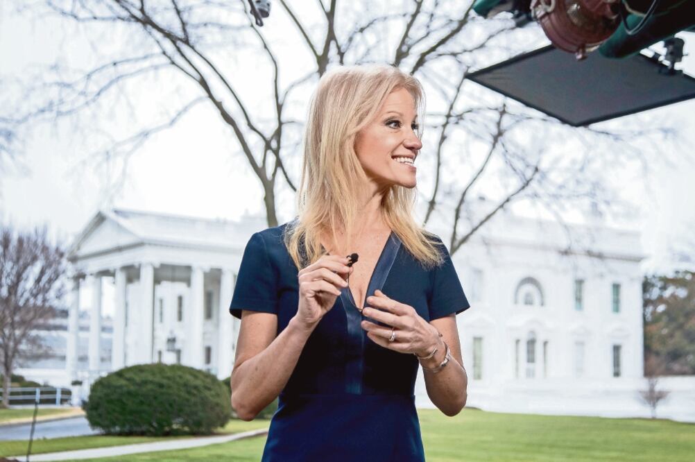 El gobierno dio ”hechos alternativos”, dice Conway