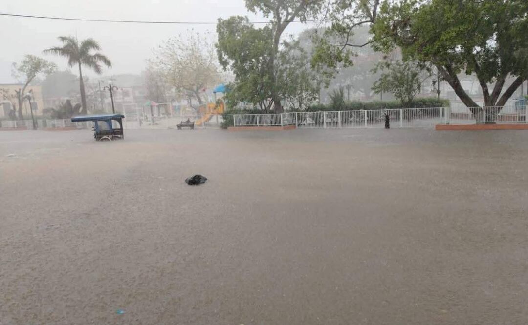 Lluvias e intensos vientos en varios municipios de Yucatán provocan inundaciones (04/06/2025). Foto: Especial