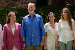 Reyes de España y sus hijas asistirán a la final del Mundial 2026