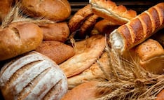 Cómo reemplazar el pan en tus comidas; opciones saludables