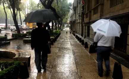 CDMX amanece este jueves con lluvia generalizada
