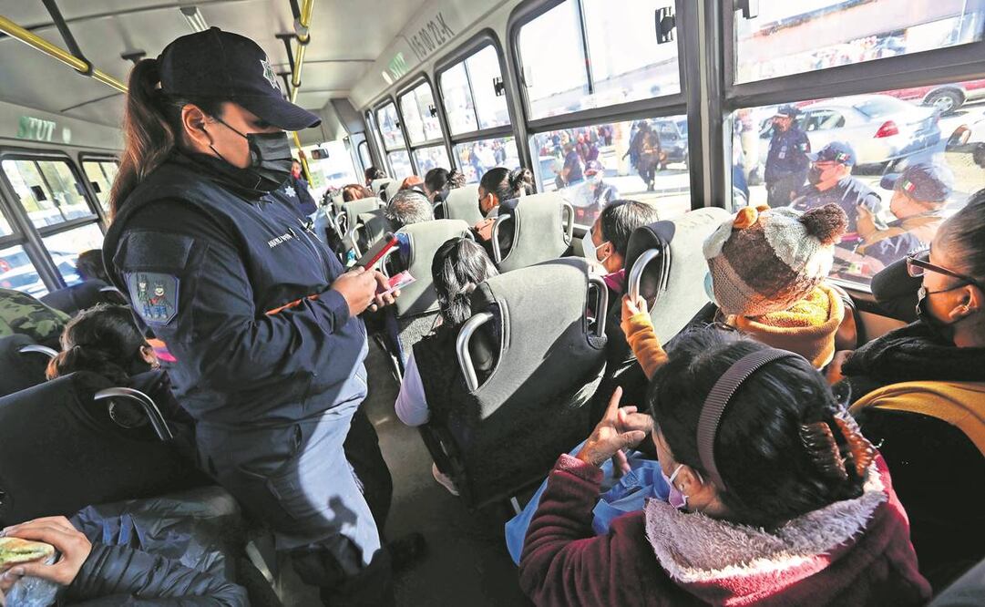 A fin de detectar, atender y prevenir situaciones de riesgo que atenten contra mujeres, la Policía de Género realiza operativos. Foto: Archivo/ EL UNIVERSAL