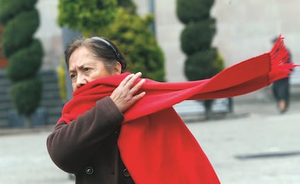 Pronostica SMN cielo nublado y clima frío en la CDMX