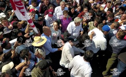 AMLO llega al Zócalo capitalino tras más de 5 horas de marcha