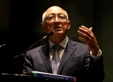 Relación entre México y Estados Unidos no va a cambiar por asistencias a la Cumbre: Ken Salazar