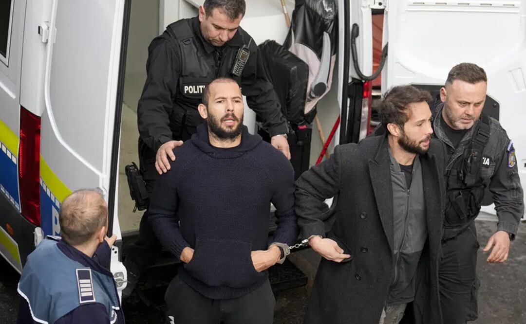 Andrew Tate sería liberado y puesto bajo arresto domiciliario en Rumania. Foto: AP