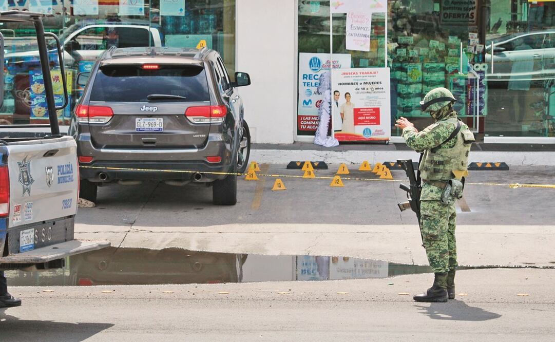 La tarde del miércoles, hombres armados asesinaron al empresario Guillermo Mendoza, hijo del edil de Celaya, afuera de una farmacia.