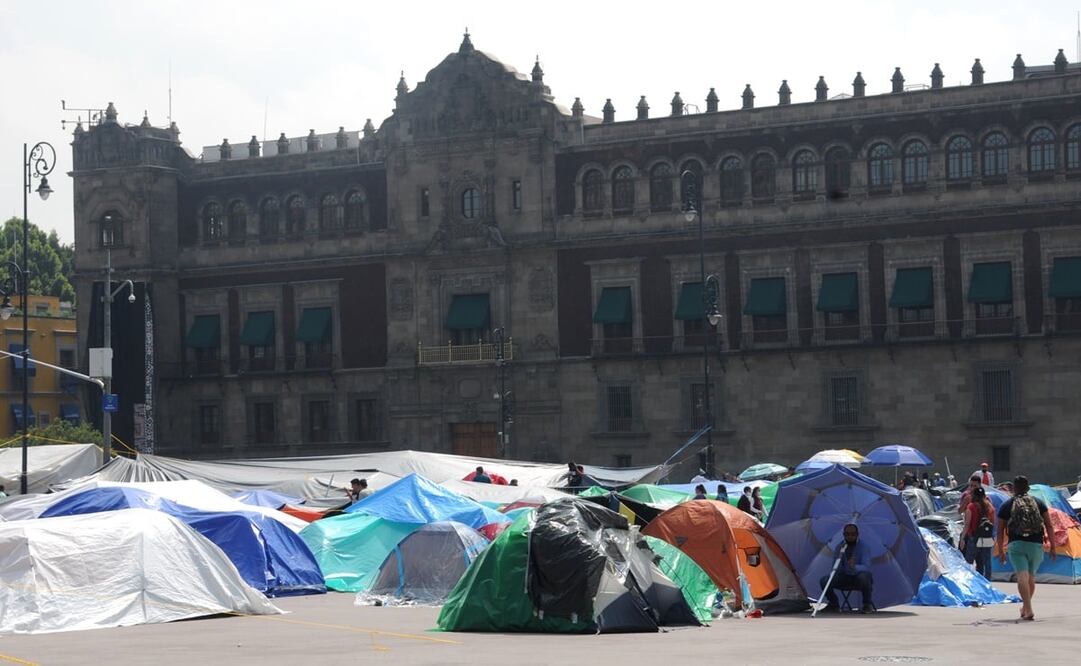 Plantón del CNTE instalado en la plancha del Zócalo capitalino, en agosto (Foto: Archivo / EL UNIVERSAL)