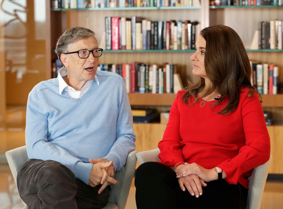 Bill Gates y su esposa Melinda (Foto: AP)