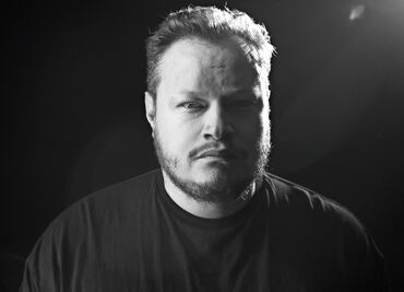 Leonel retoma el presente con "Amor"