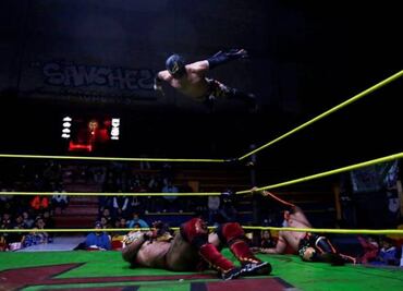 Mexican wrestling fans demand blood in extreme 'Lucha Libre'
