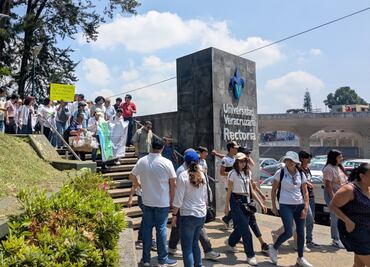 Integrantes de Universidad Veracruzana rechazan prórroga del rector para ampliar su periodo; marchan de rectoría a la Junta de Gobierno
