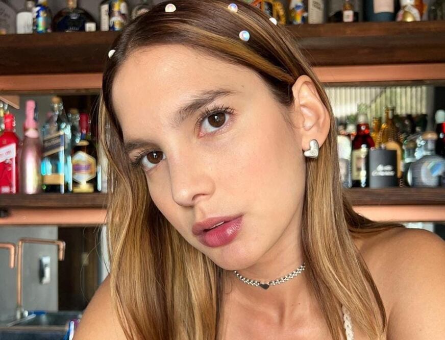 Ary Tenorio, novia de Luisito Comunica, le dice adiós al pelo rubio. Foto: Instagram @arianny.tenorio 