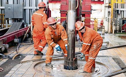 Petróleo mexicano cae hasta los 20.70 dólares por barril