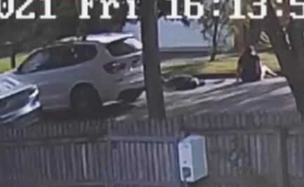 Mujer atropella a su esposo tras encontrarlo con su amante en Australia