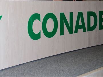 Conade condiciona becas a atletas con control de sus redes sociales