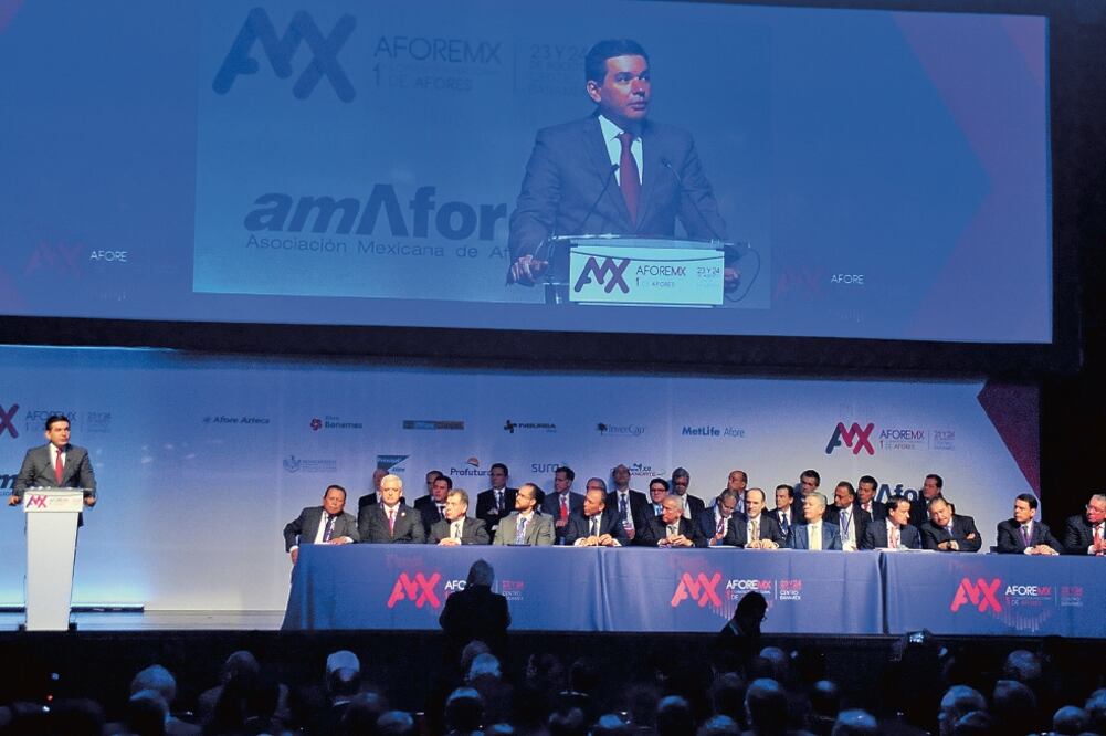 Fernando Aportela, subsecretario de Hacienda, destacó durante su participación en el foro de Afore, aseguró que en el actual gobierno se ha incrementado el ahorro voluntario para el retiro (ESPECIAL)