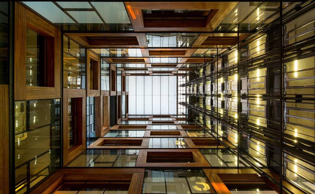 Esta arquitectura ha sido desarrollada principalmente a través del colectivo ELEMENTAL, que él dirige en Santiago y que se centra en proyectos de impacto social e interés público. FOTO: AP.