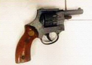 Detienen a dos por robo de combis en Neza