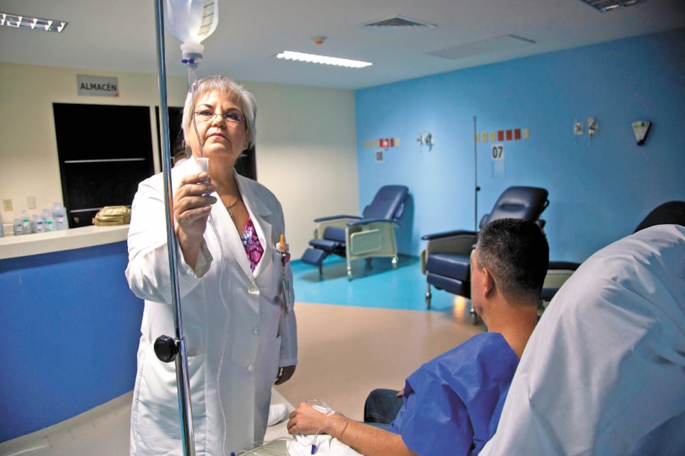 El hospital de Guadalajara con personas diagnosticadas con dengue en Jalisco, estado ubicado en el reporte con problemas de brote. Foto/FRANCISCO GUASCO. EFE