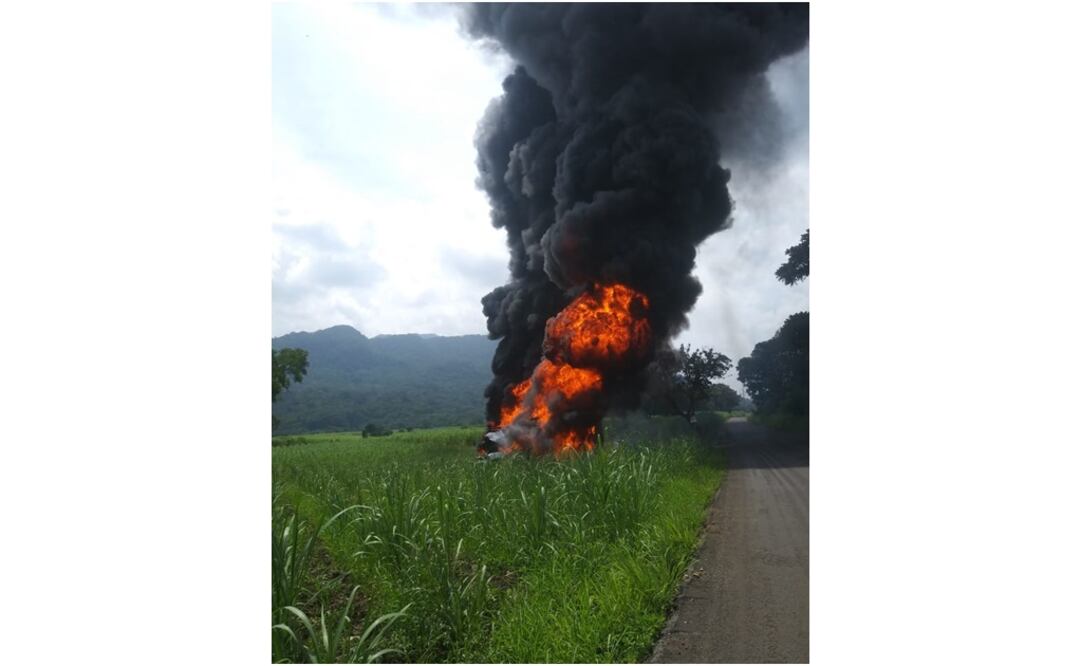 Las unidades fueron localizadas sobre una brecha que comunica de Xúchiles hacia la comunidad La Estación, a pie de carretera. FOTO: ESPECIAL