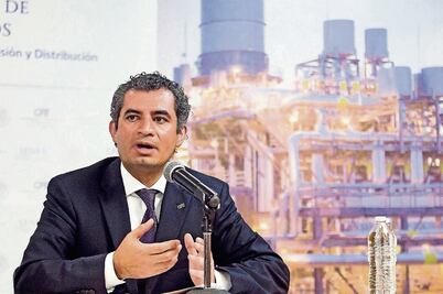 Aún no llega y ya le piden milagros a Reza