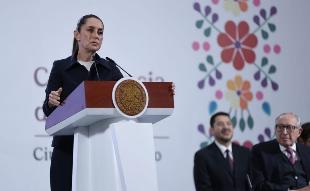 Conferencia de prensa del pueblo encabezada por la presidenta, Claudia Sheinbaum Pardo en el salón de tesorería de Palacio Nacional. Foto: Fernanda Rojas / El Universal