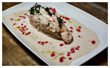 Tradicional chile en nogada