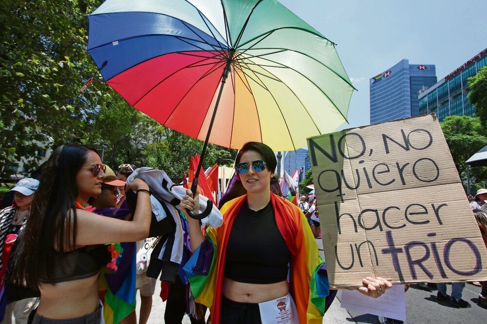 La Marcha Lencha partió a las 13:00 horas desde el Ángel de la Independencia y concluyó en el Monumento a la Revolución. Foto: Carlos Mejía