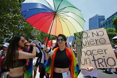Mujeres marchan contra la lesbofobia