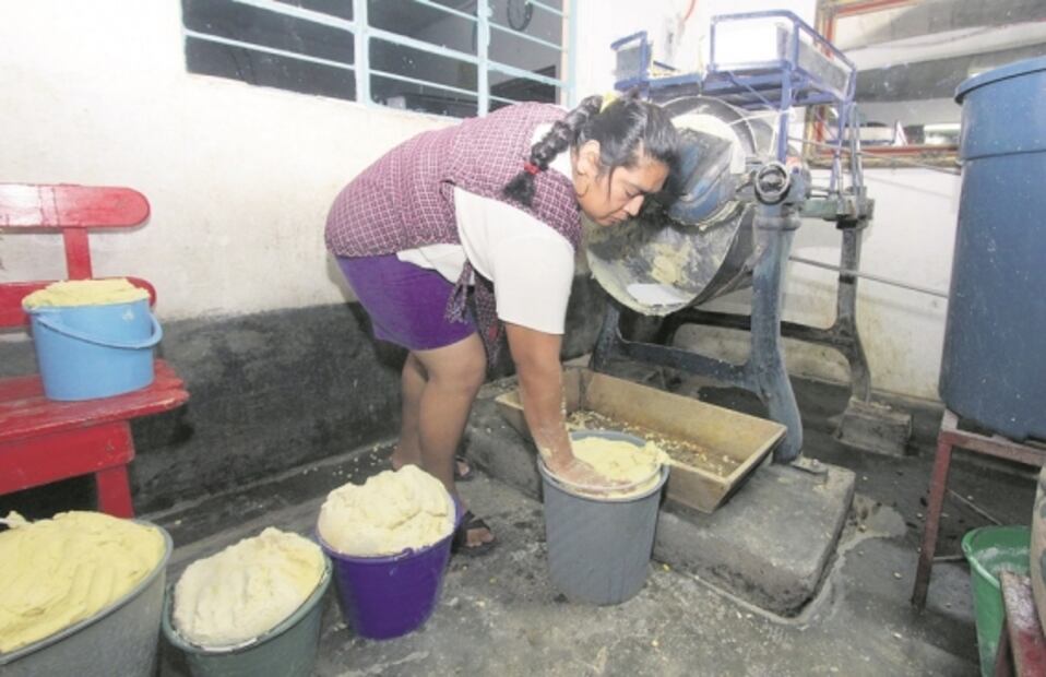 Herencia de cal: las madres poblanas del nixtamal