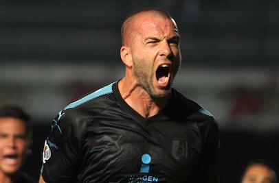 Emanuel Villa es nuevo jugador del Celaya