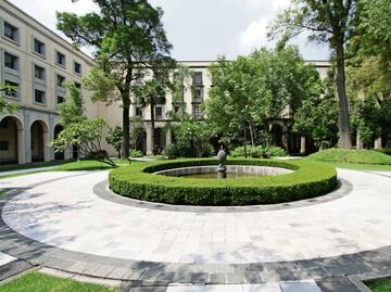 AMLO podrá habitar Palacio Nacional, pero no en el área histórica