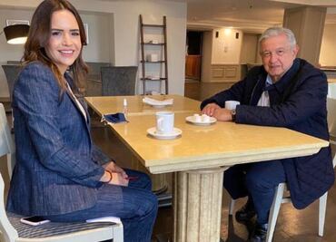 AMLO desayuna con candidata de Morena a gobierno de Nuevo León