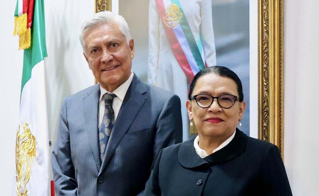 Cristóbal Arias Solís, nuevo titular del Tribunal Federal de Conciliación y Arbitraje y Rosa Icela Rodríguez, secretaria de Gobernación. Foto: Especial