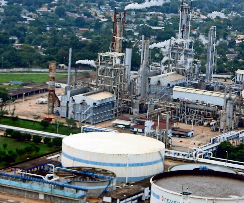 Pemex tiene un sistema de almacenamiento en la terminal Pajaritos, en Coatzacoalcos, Veracruz. Foto: ARCHIVO EL UNIVERSAL