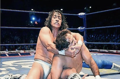 Celebran 40 años del luchador Negro Casas