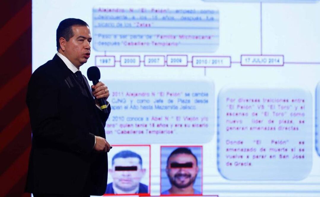 Ricardo Mejía Berdeja, subsecretario de Seguridad Pública, explica información de las autoridades acerca del presunto fusilamiento en Michoacán. Foto: Diego Simón Sánchez/EL UNIVERSAL