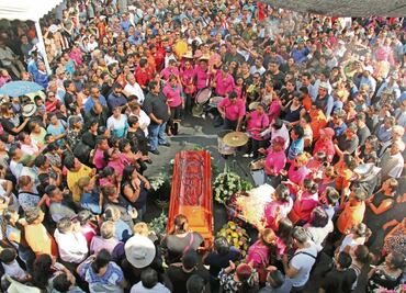 “Mataron a mi hija frente a mis ojos”: madre de alcaldesa