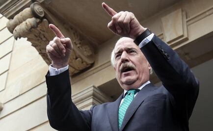 Pastrana entrega propuesta para ajustar acuerdo de paz con FARC 