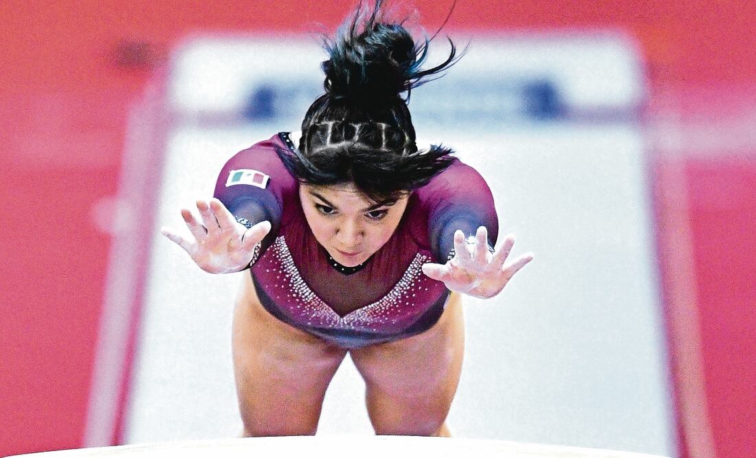 La gimnasta cachanilla se concentra en la última parada de la Copa del Mundo. XINHUA